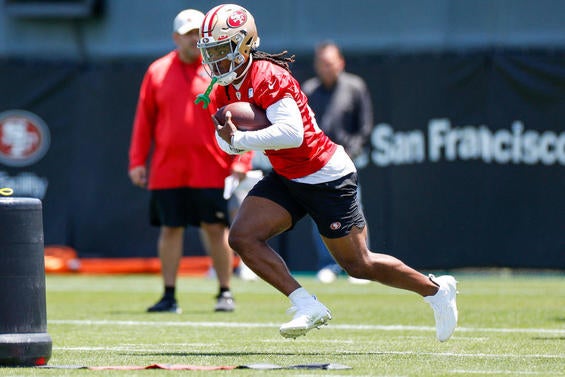 elijah-mitchell-49ers-getty.jpg