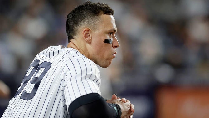aaron-judge-looking-yankees-g.jpg