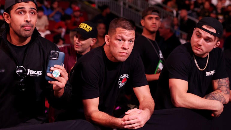 nate-diaz-crowd.jpg
