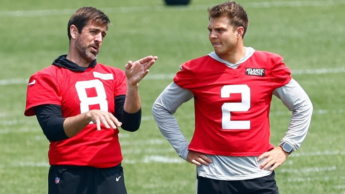 Jets' Aaron Rodgers hypes up Zach Wilson ahead of third-year QB's start in  Hall of Fame game against Browns 