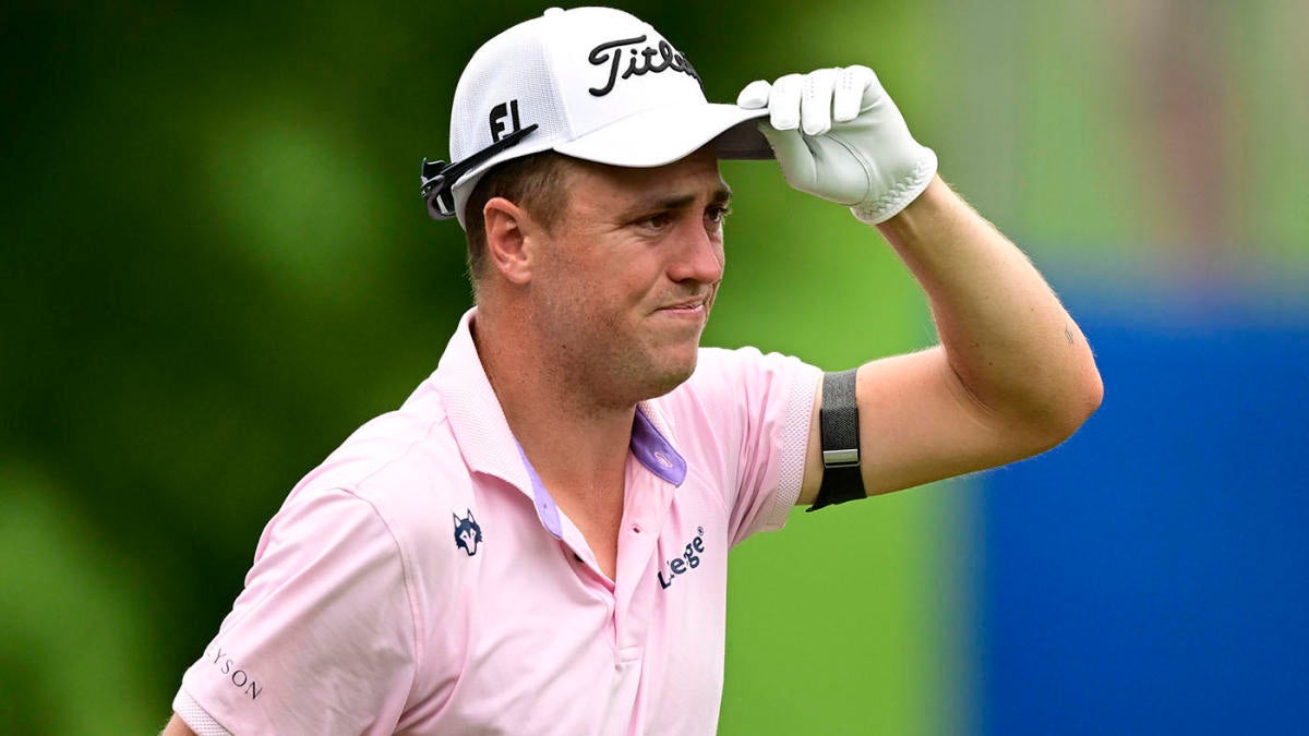 WATCH Justin Thomas misses out on FedEx Cup Playoffs berth after excruciating missed chip on 18th hole