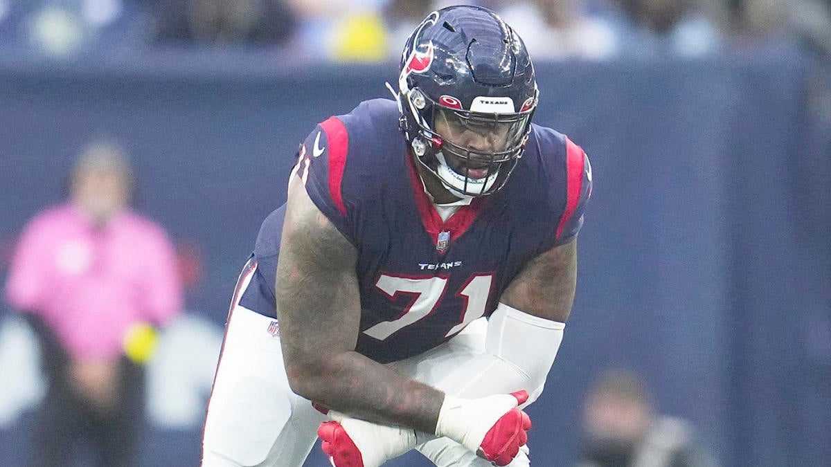 Texans RT Tytus Howard Sidelined Indefinitely With Broken Hand