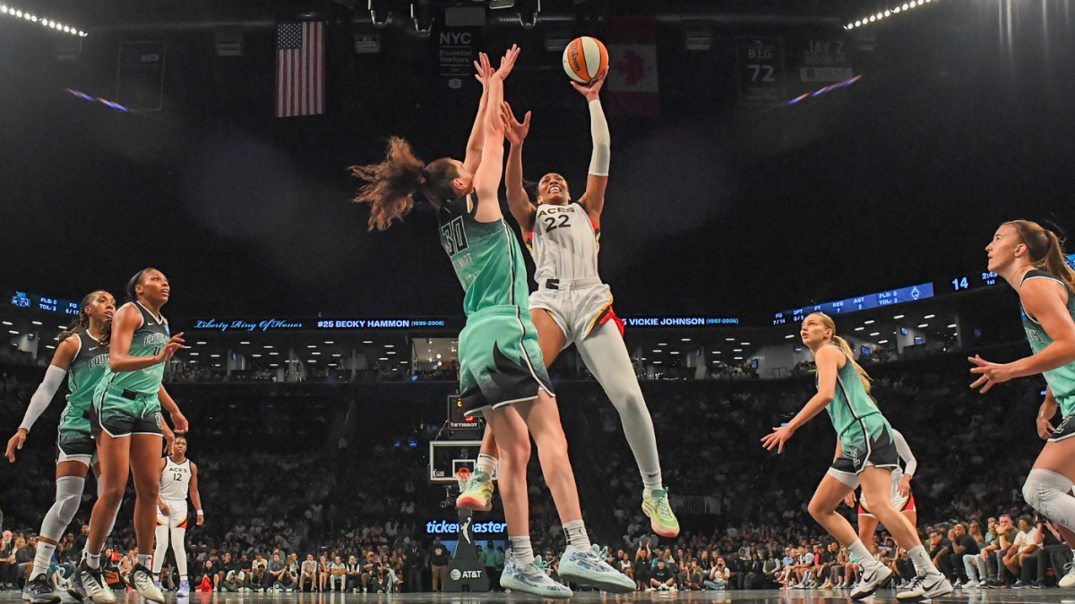 Las Vegas Aces Vs New York Liberty For 2023 WNBA Finals Matchup Classic T- Shirt - Byztee