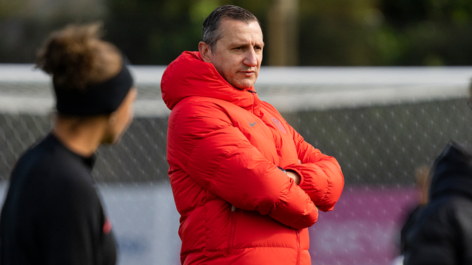 vlatko-andonovski-uswnt-practice-us.png