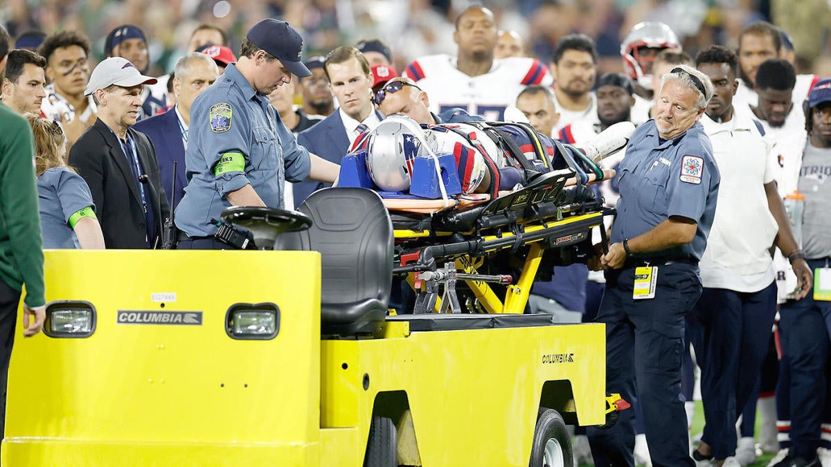 Patriots preseason game vs. Packers ends after scary injury