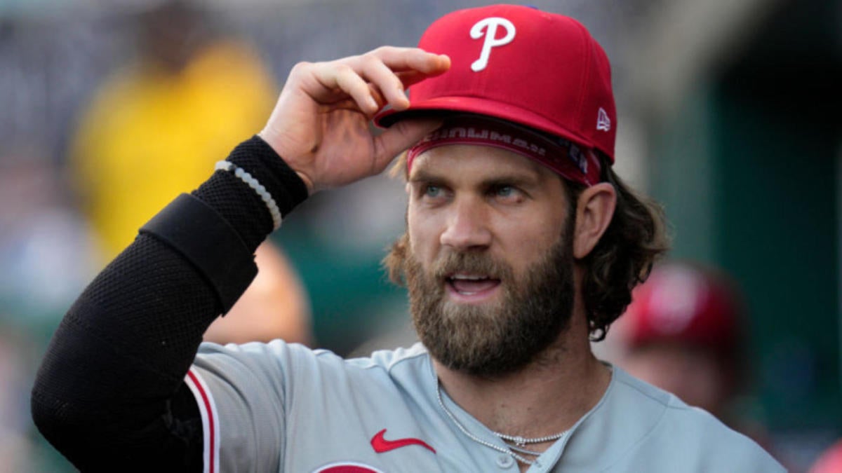 Bryce Harper thanked by Camden youth baseball players with custom