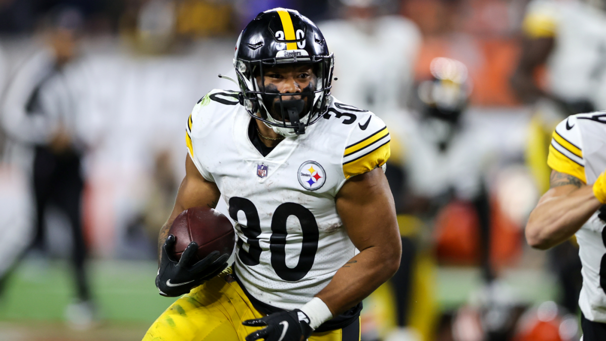 Najee Harris news: Matt Canada dismisses Jaylen Warren conjecture following  Week 2 preseason - Behind the Steel Curtain