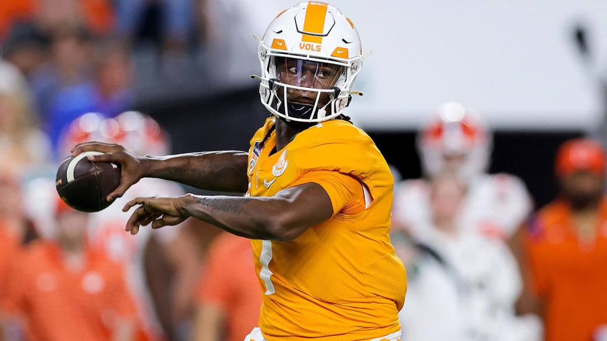 College football scores, schedule, NCAA top 25 rankings, games today: Michigan, Oklahoma, Tennessee in action