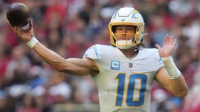 justin-herbert-chargers-usatsi.jpg