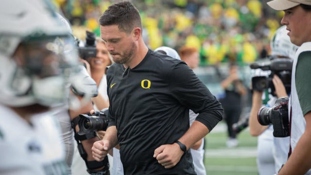 Oregon Football Coach Dan Lanning Bringing Back Former Ducks as Honorary  Coaches For Spring Game - Sports Illustrated Oregon Ducks News, Analysis  and More