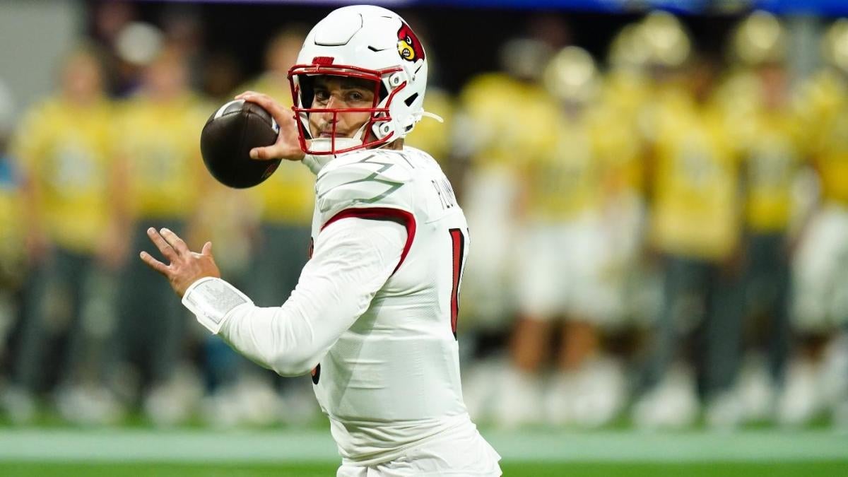 Way-Too-Early Thoughts for Louisville's 2022 Season - Sports Illustrated Louisville  Cardinals News, Analysis and More