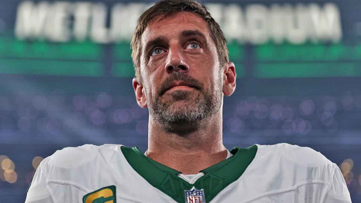 Jets' Aaron Rodgers says rehab 'ahead of schedule' 