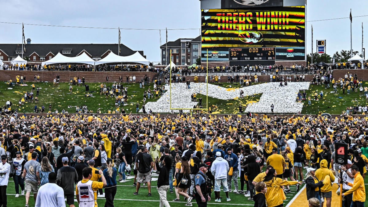 Missouri Fined K For Fans Storming Field After Tigers Shock Kansas State On SEC Record Field