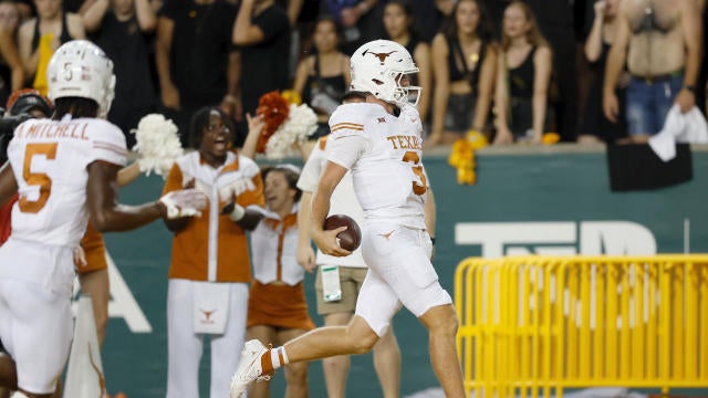 Texas Longhorns Football Team DOMINATES the Baylor Bears/ Brandon Baker  Commits to Texas Football