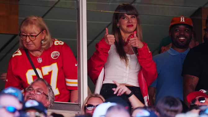 taylor-swift-chiefs-box-suite-g.png