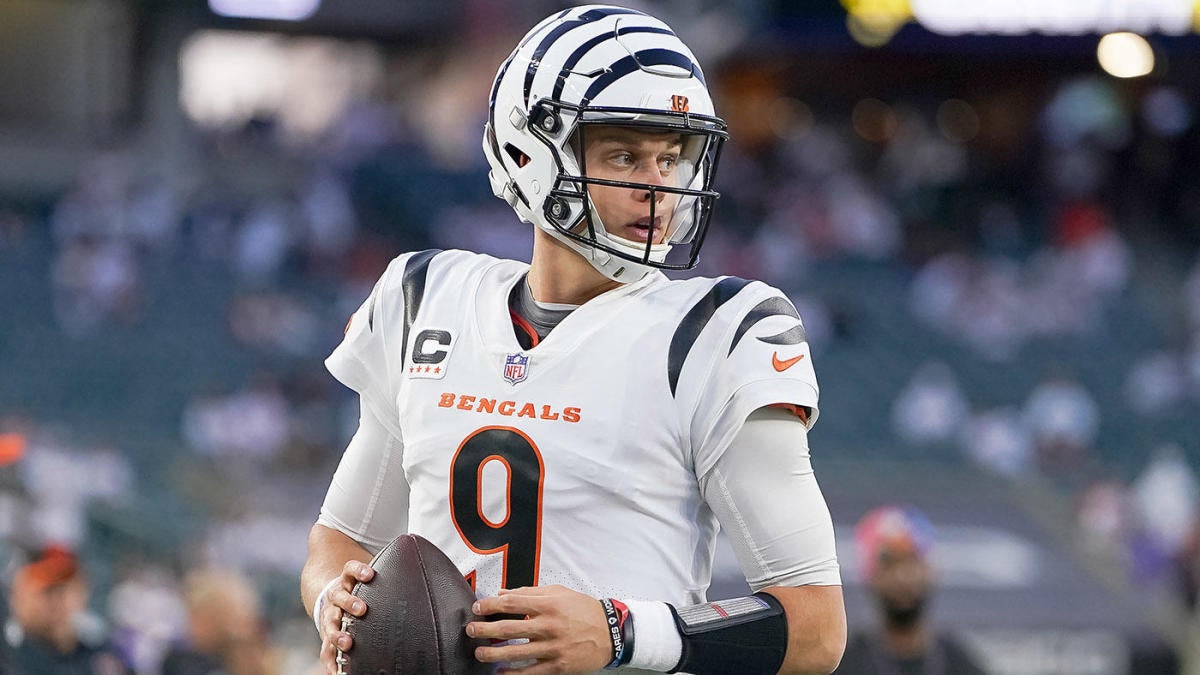 Joe Burrow sought Aaron Rodgers' advice on calf injury; Bengals QB will  continue to use former MVP's counsel 