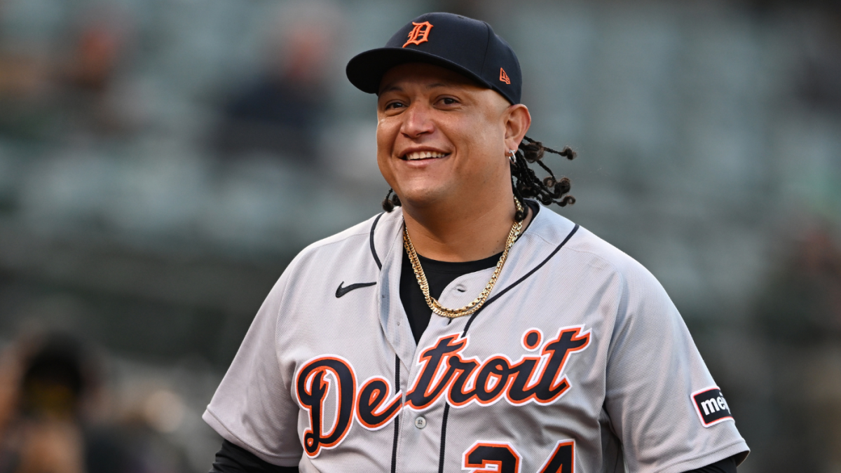 Tigers' Miguel Cabrera honored; Marlins fall behind early in loss