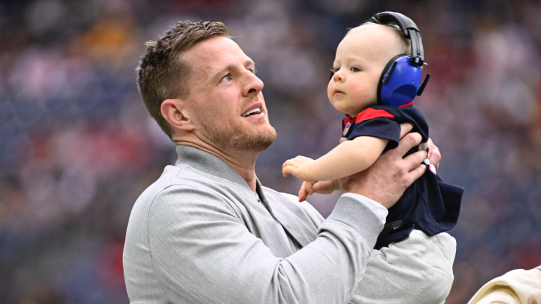 LOOK: JJ Watt Added To Texans Ring Of Honor During Halftime Of Houston ...