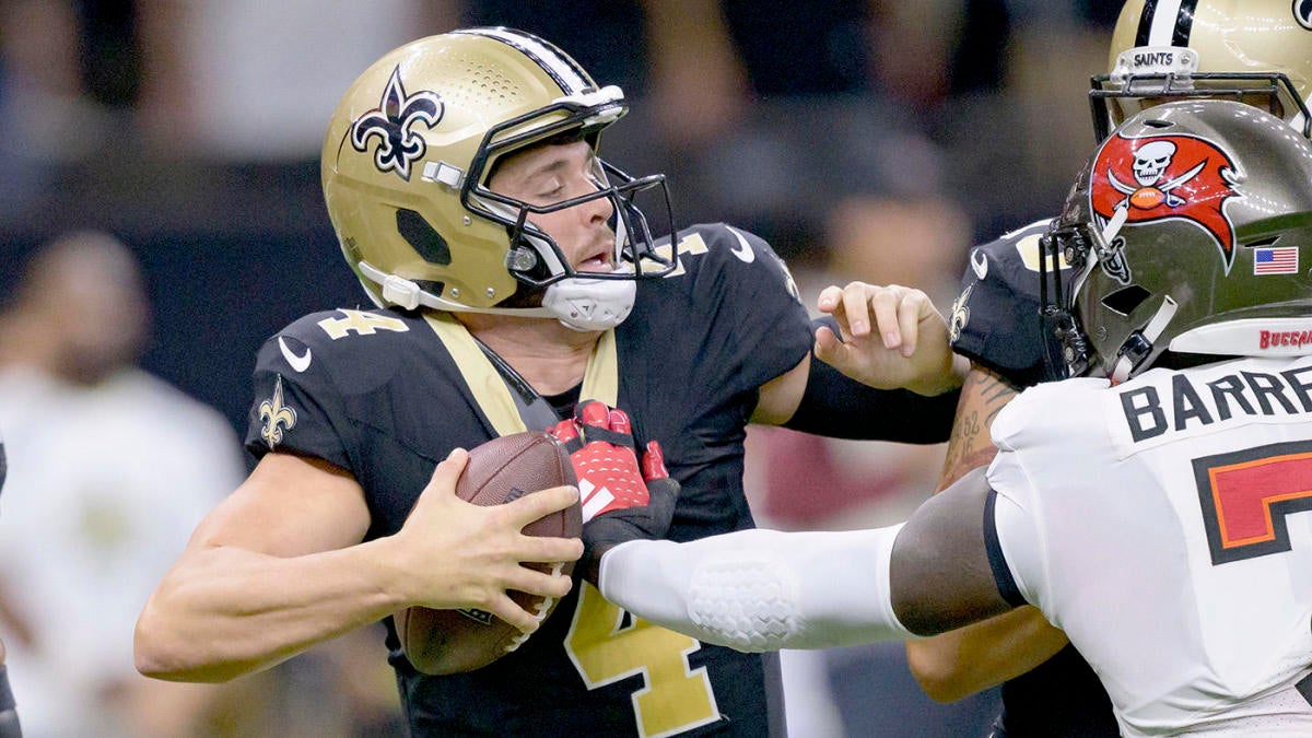 Saints QB Derek Carr starts against Tampa Bay one week after his