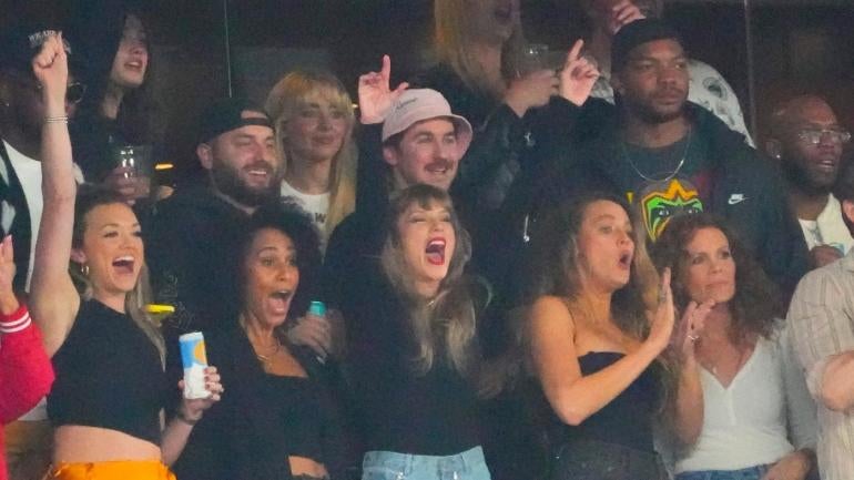 taylor-swift-week-4.jpg
