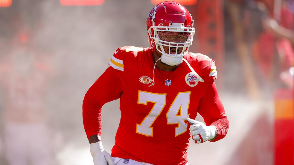 Jawaan Taylor penalty causes Chiefs safety during Sunday night matchup with  Jets 