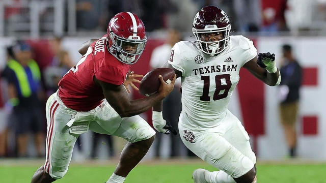 CBS Sports on X: A SCOOP AND SCORE! Alabama capitalizes on a