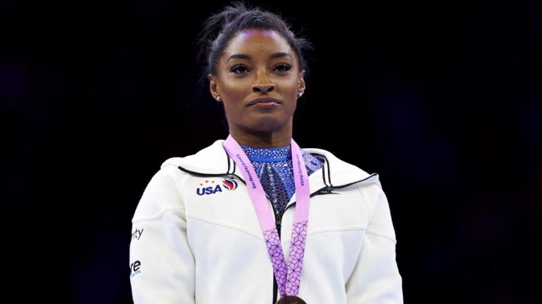 Simone Biles Becomes Most Decorated Gymnast Of All Time: Wins 21st ...