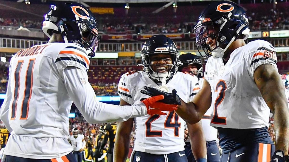 Bears vs. Commanders final score, results: Washington hangs on to win after  Justin Fields' rally fall short for Chicago