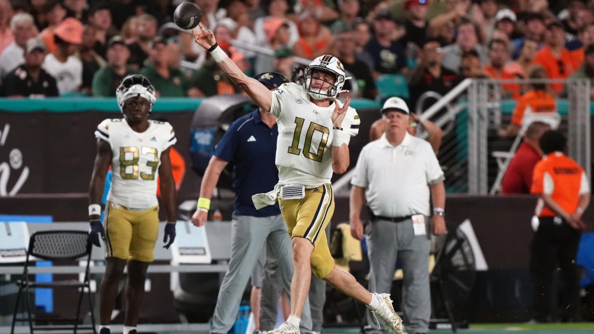 WATCH: Georgia Tech QB Haynes King Stuns No. 17 Miami With Last-second ...