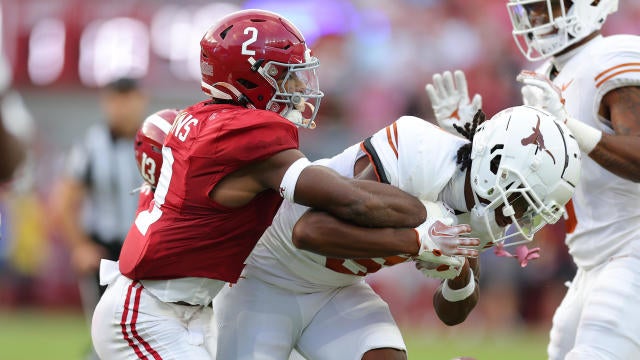 Alabama Football: Derrick Henry snubbed from Madden 22 cover