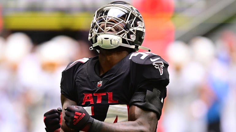 Los Angeles Chargers v Atlanta Falcons