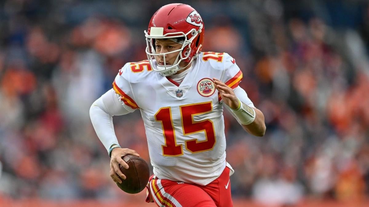 Brian Branch breaks Patrick Mahomes' perfect opening run with pick-6