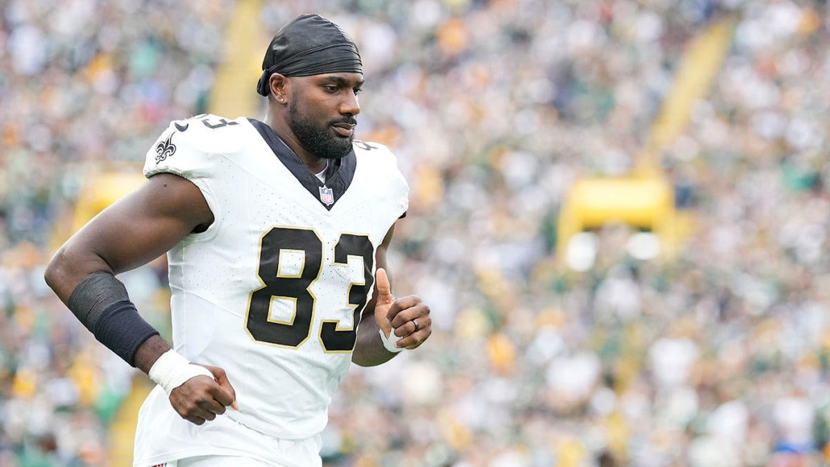 Saints' Juwan Johnson out indefinitely with foot injury, per reports: What  it means for New Orleans in 2024 - CBSSports.com