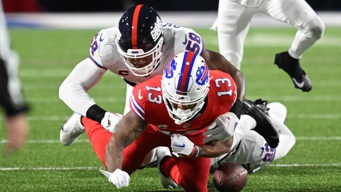 usatsi-bobby-okereke-giants.jpg