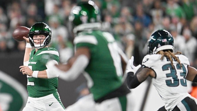 zach-wilson-eagles-g.jpg
