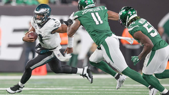 hurts-eagles-us.jpg