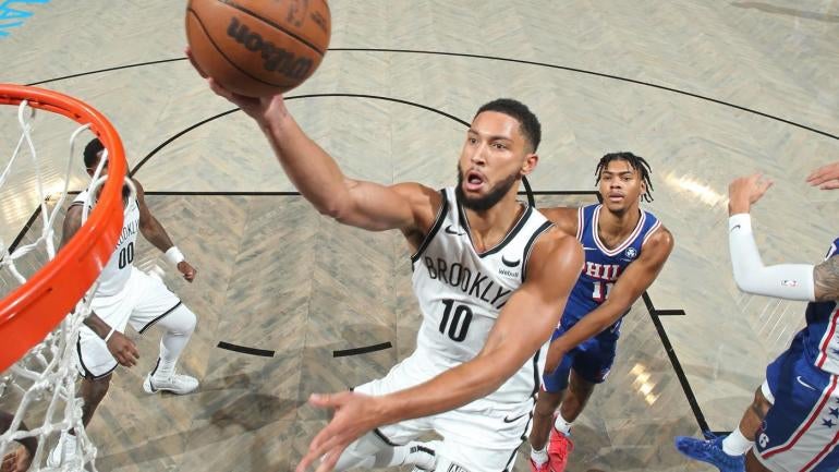 WATCH: Nets star Ben Simmons overwhelmed after Brooklyn fan shows off ...