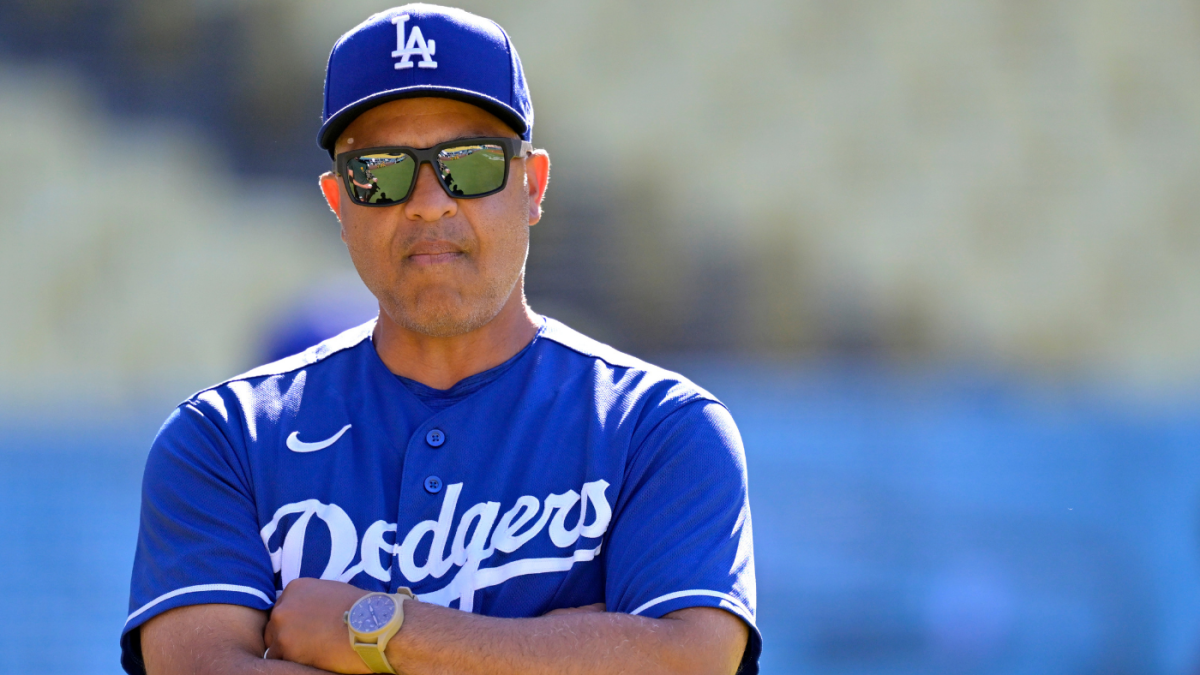 MLB awards races: Will Dodgers' manager Dave Roberts again be