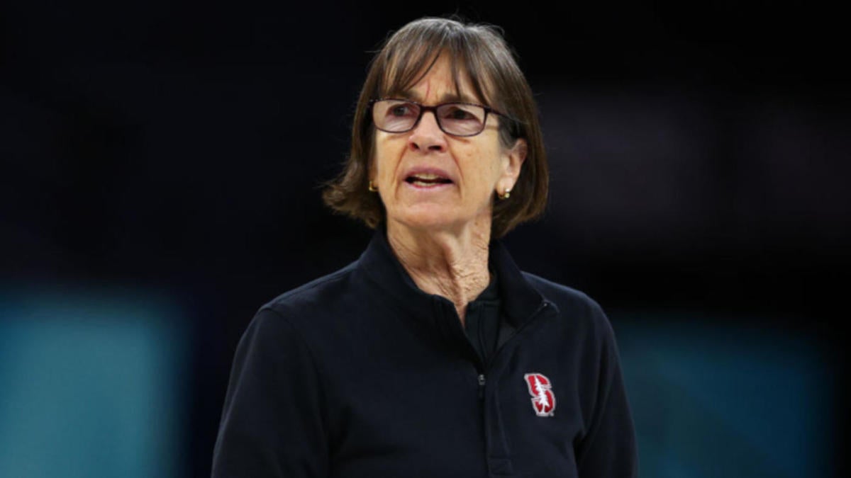 Stanford's Tara VanDerveer unfazed by outside expectations heading into ...