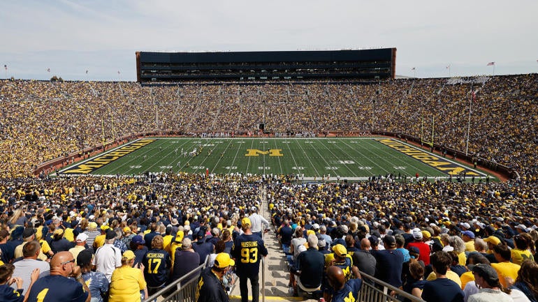 NCAA Football: Western Michigan at Michigan