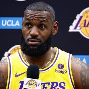 Report: Lakers looking to fill 2 positions to round out 2021-22