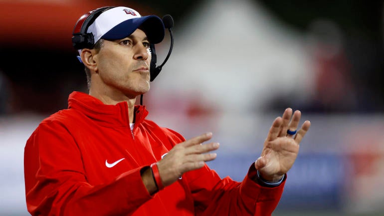 COLLEGE FOOTBALL: OCT 24 Liberty at WKU