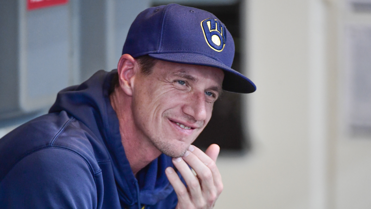Brewers name former player Craig Counsell as new manager