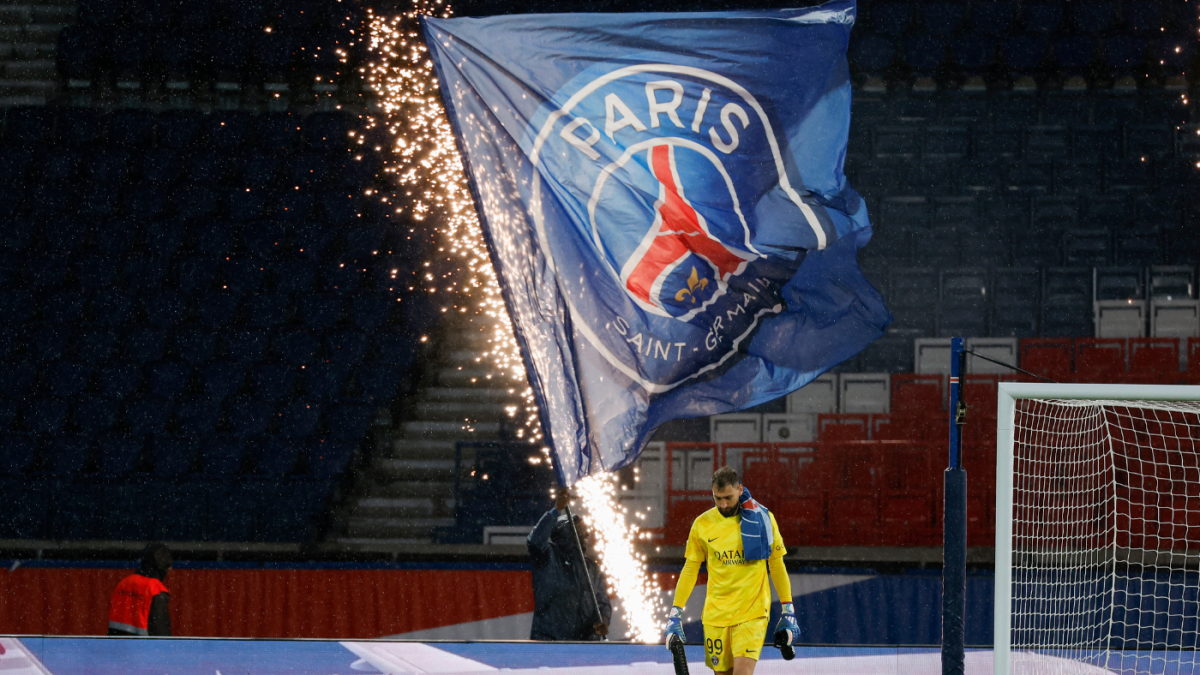 petit fanion pennnant wimpel )) PSG V CSKA MOSCOW * C. EUROPE