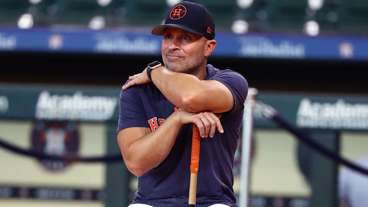 Former Tigers manager Ausmus named Athletics bench coach