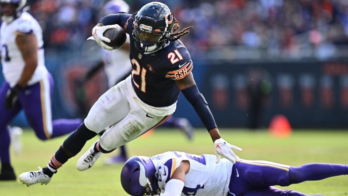 Bears fire running backs coach David Walker for failing to meet standards 'on and off the field' Bears fire running backs coach David Walker for failing to meet standards 'on and off the field'