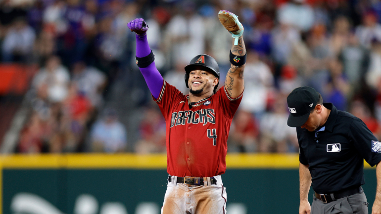 2023 World Series: Diamondbacks' Ketel Marte steals base in Game 1