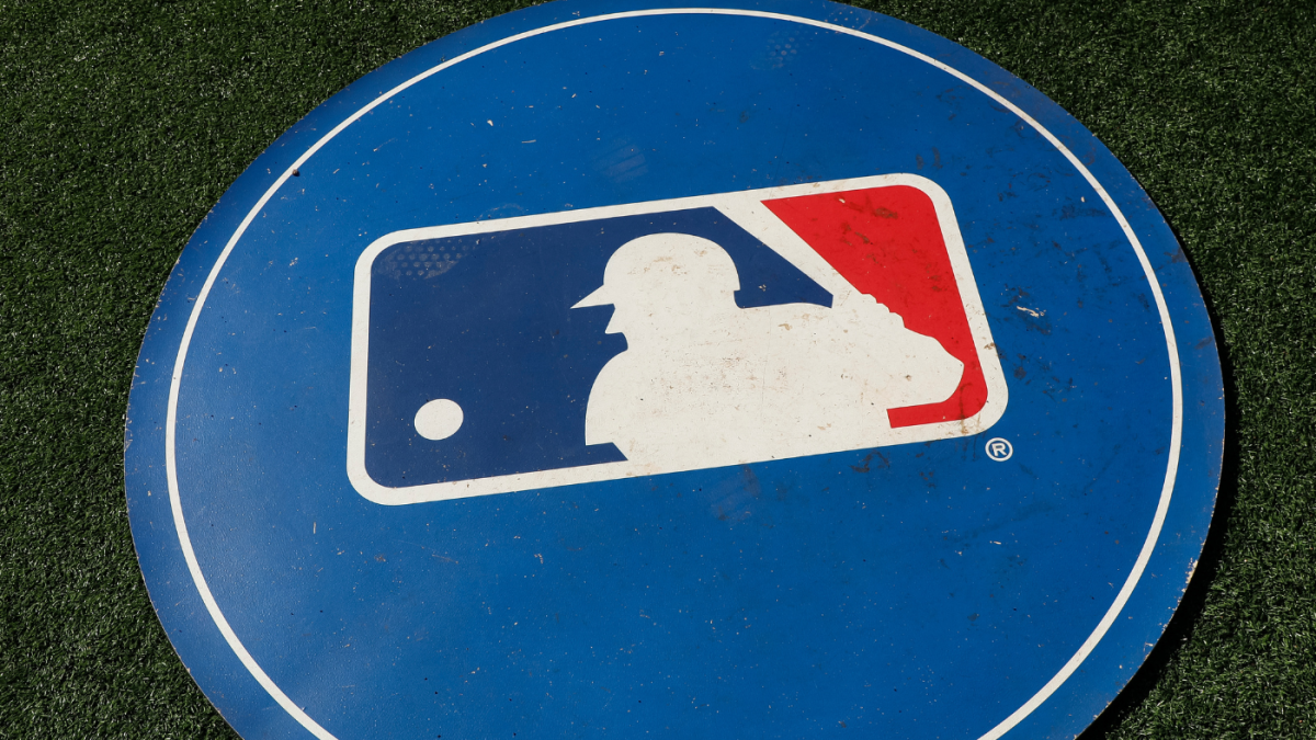 mlb-makes-change-that-gives-teams-more-freedom-with-employee-contracts