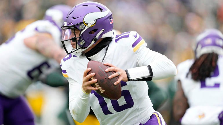Minnesota Vikings v Green Bay Packers