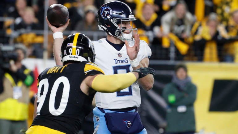 NFL: Tennessee Titans at Pittsburgh Steelers